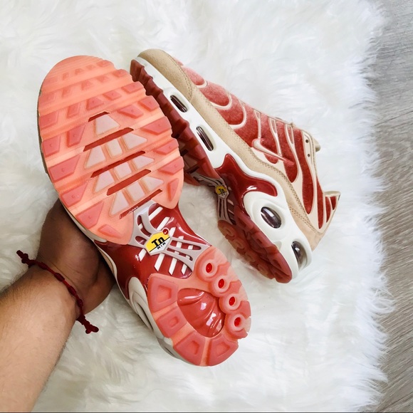 😍Nike Air Max Plus “Suede” - Picture 5 of 8